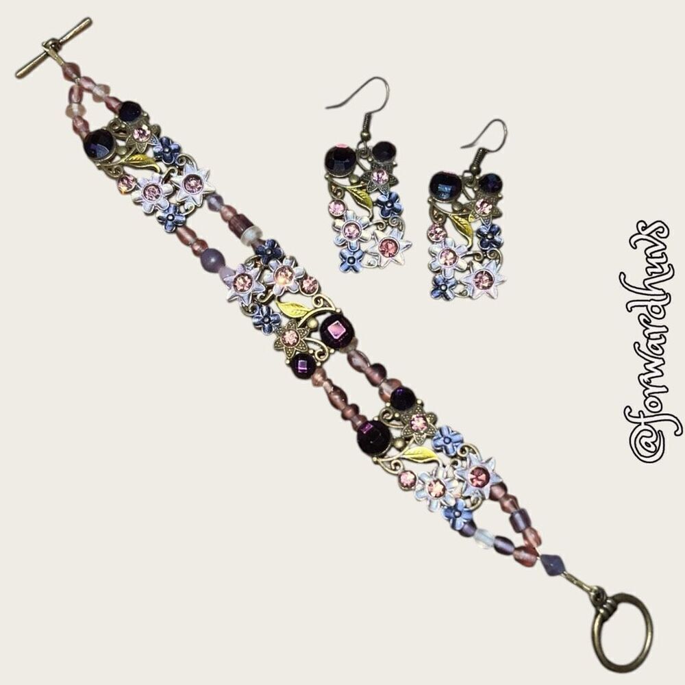 Floral Earring and Bracelet Set with Rhinestones